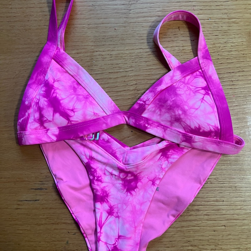 Oneone Swimsuit Bikini.